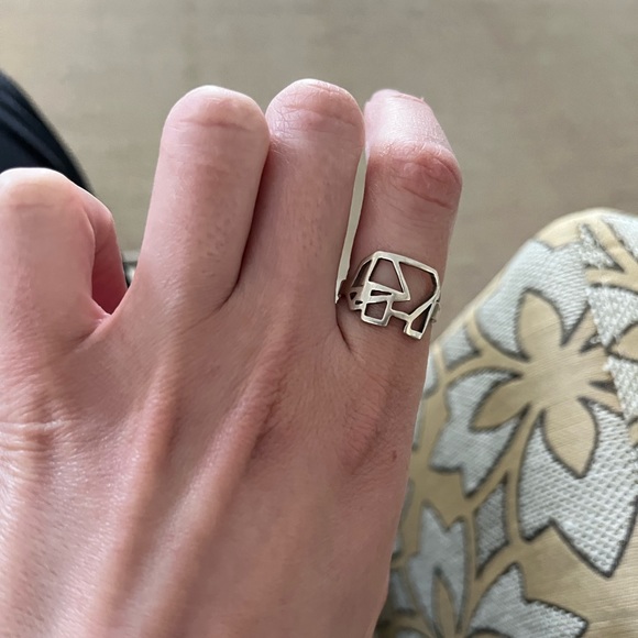 Silver geometric elephant ring size 5.5 or 5 1/2 - Picture 3 of 8